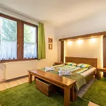 Juhar Apartmanhaz 4*