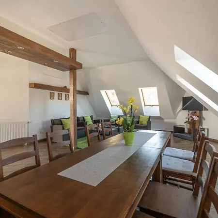 Juhar Apartmanhaz Aparthotel Balatongyörök