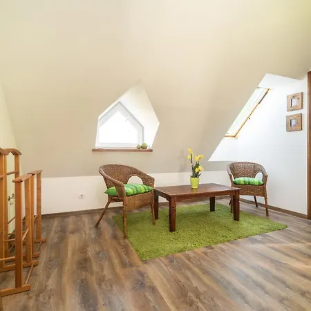 Juhar Apartmanhaz Balatongyörök