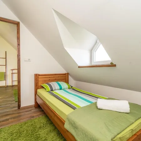 Juhar Apartmanhaz Balatongyorok
