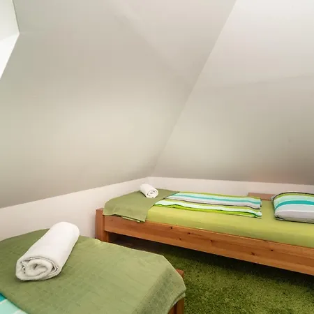Ξενοδοχείο με διαμερίσματα Juhar Apartmanhaz 4*