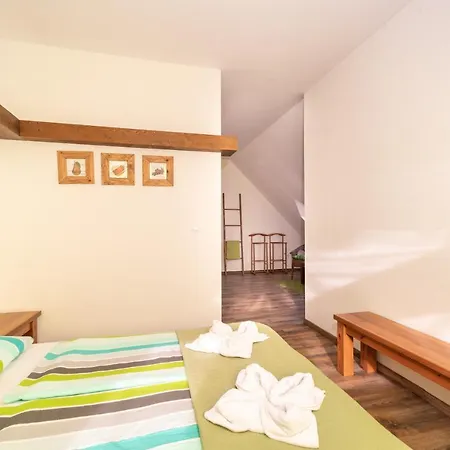 Juhar Apartmanhaz 4* Balatongyörök