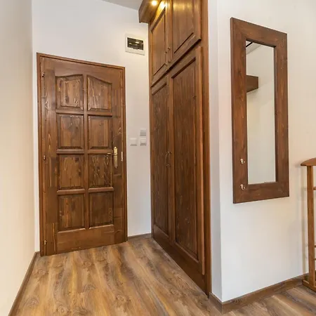 Juhar Apartmanhaz Aparthotel 4*