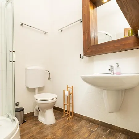 Juhar Apartmanhaz