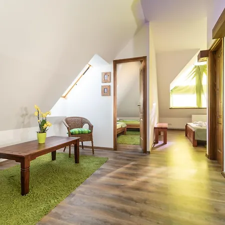 Juhar Apartmanhaz Aparthotel Balatongyörök