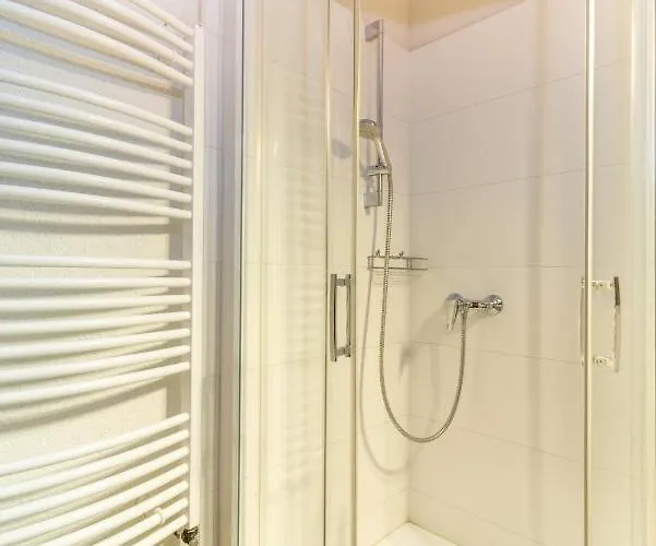 מלון דירות Juhar Apartmanhaz 4*