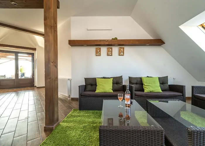 Juhar Apartmanhaz Balatongyörök