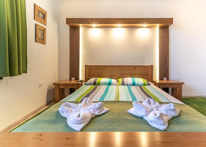 Juhar Apartmanhaz 4* Balatongyörök