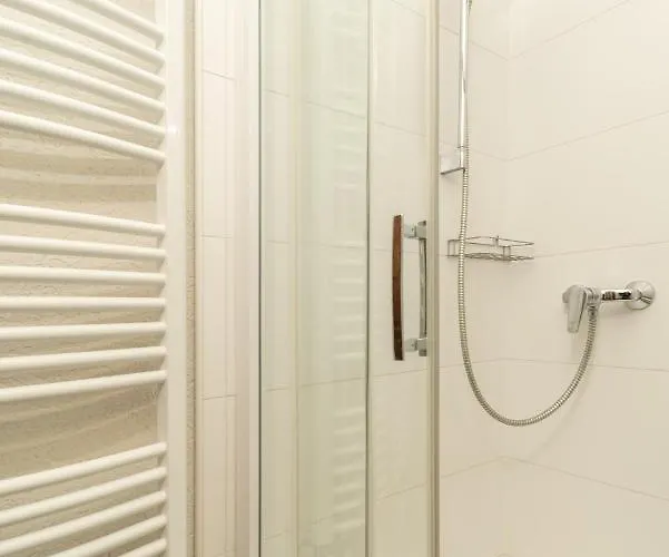 מלון דירות Juhar Apartmanhaz 4*