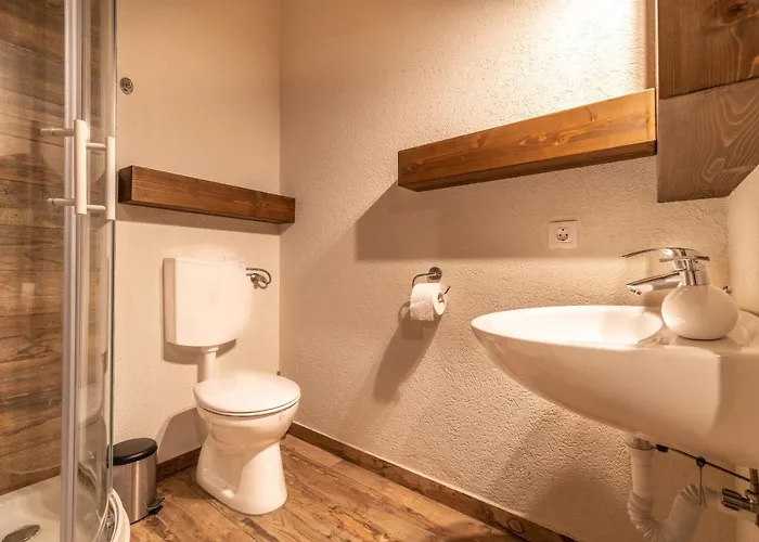 Juhar Apartmanhaz 4* Balatongyörök