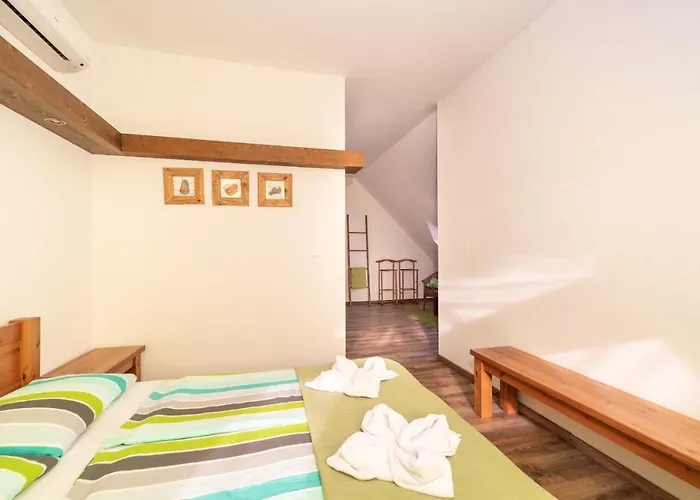 Juhar Apartmanhaz 4* Balatongyörök