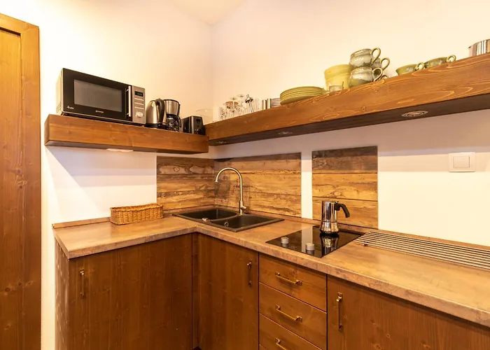 Juhar Apartmanhaz 4* Balatongyörök