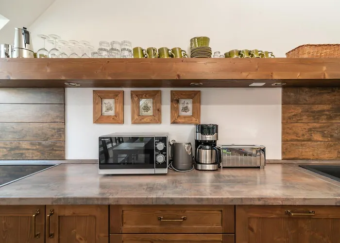 Juhar Apartmanhaz מלון דירות 4*