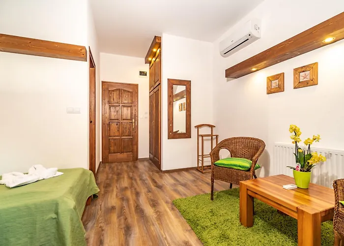 Juhar Apartmanhaz Balatongyörök